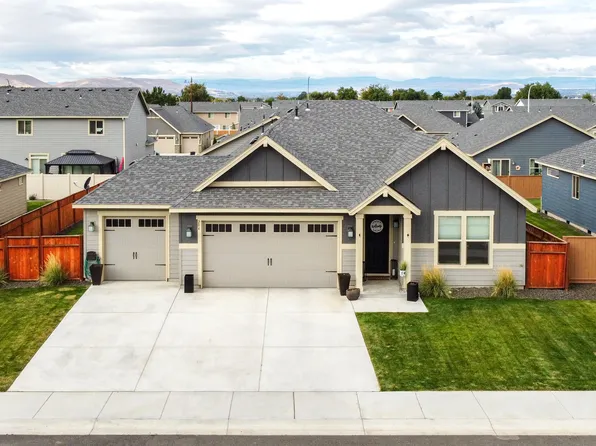 204 Bravo St, Moxee, WA 98936