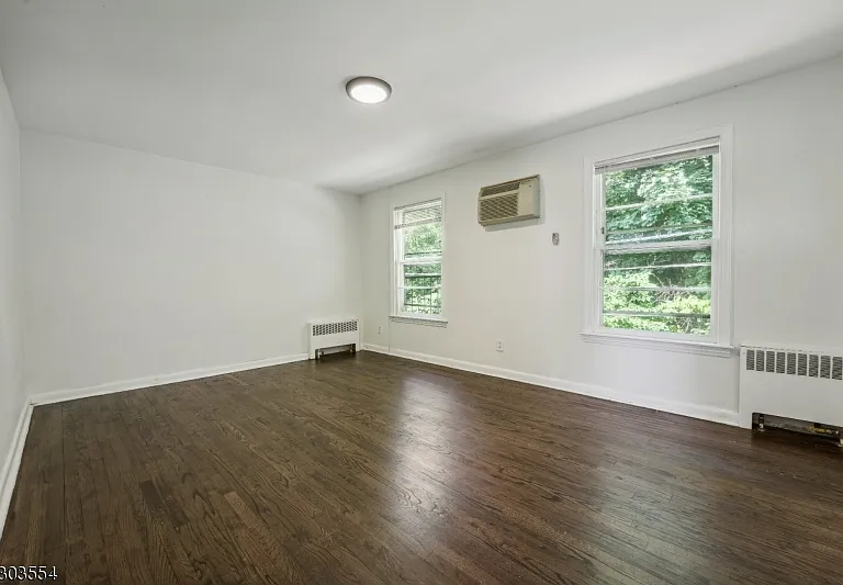 24 Hutton Ave #38 — Photo 10