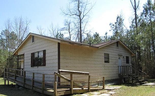 2nd image of 267 Simmons Loop Rd