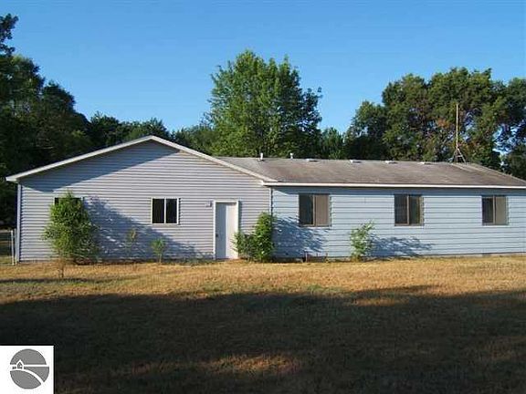 2nd image of 4358 Manor Wood Dr S