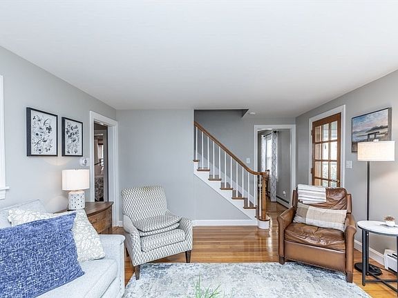 4th image of 43 Gorham St