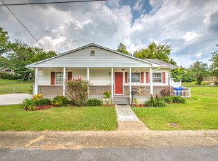 104 Thelma Rd, Oak Ridge, TN 37830