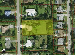 10664 Winterview Dr, Naples, FL 34109