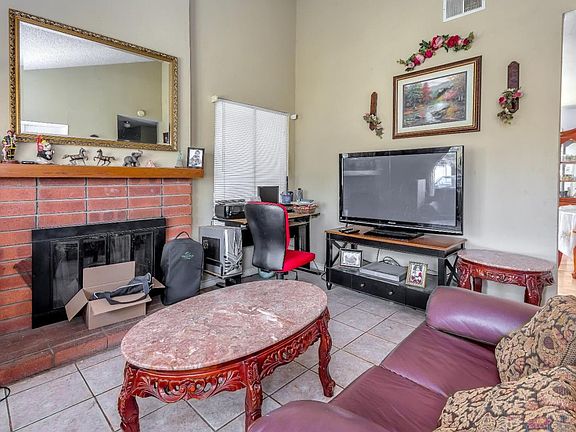 2nd image of 3923 Arden Farms Pl
