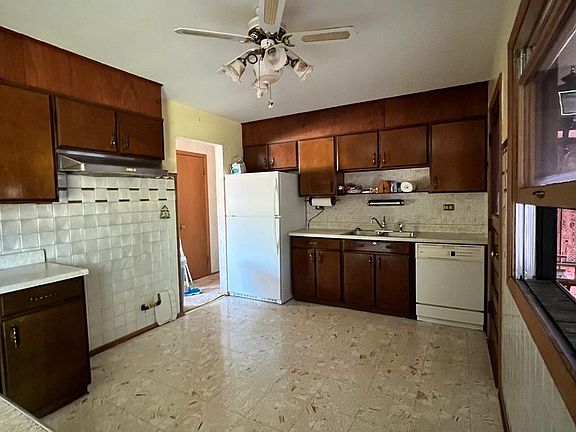 5th image of 1239 Countryside Dr