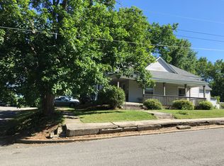 802 Broadway Ext, Elsberry, MO 63343