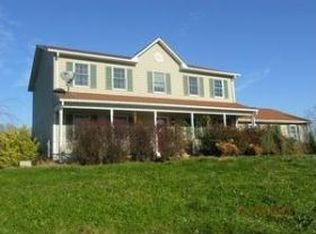 176 Grouse Knoll Ln, Summit Point, WV 25446