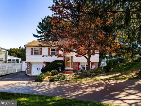 699 Cherry Tree Rd, Upper Chichester, PA 19014