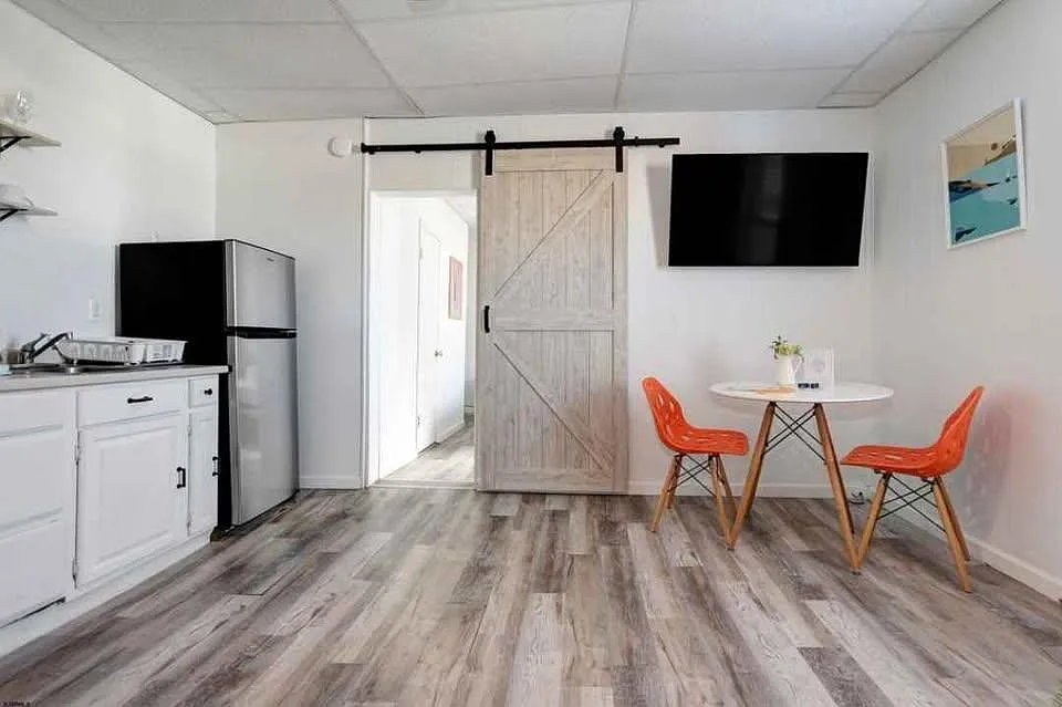106 S Little Rock Ave #4