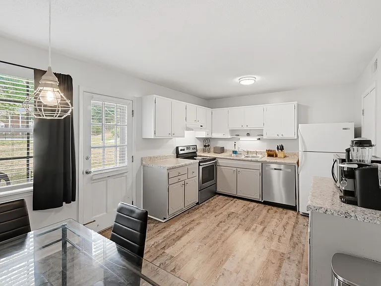 1002 Willow Dr #60 — Photo 11