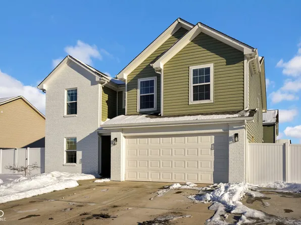 4665 Willowbrook Dr, Columbus, IN 47203