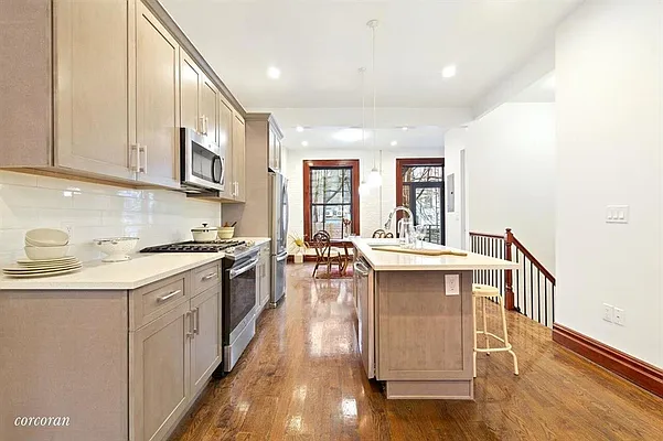 Rented by Corcoran | media 18