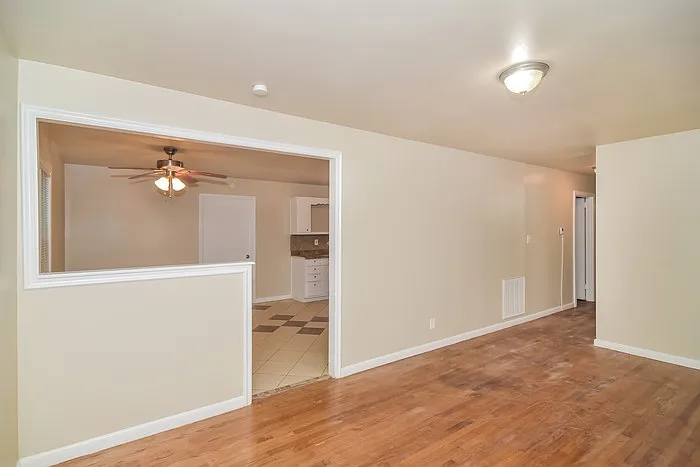 1803 Canterbury Cir NW — Photo 5