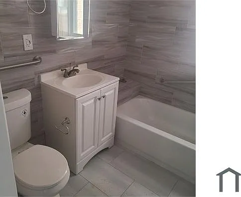 705 Cleveland St #1 — Photo 2