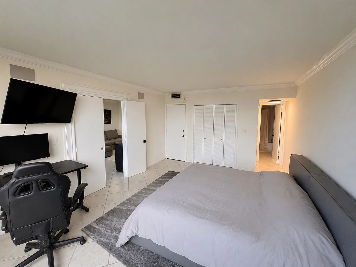 1 bed, 1.5 bath, 828 sqft, $2,300 — Photo 4