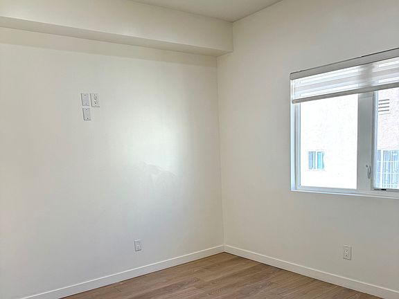 4th image of 4269 W Rosewood Ave