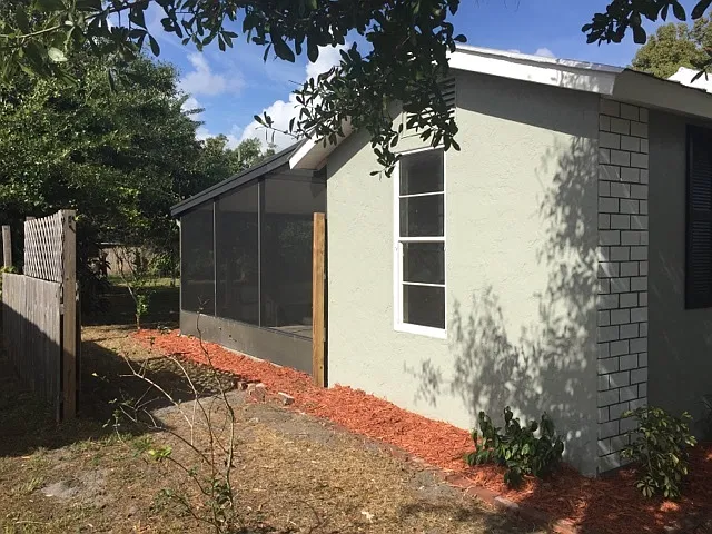 Move In Special- Cozy Remodeled 1 Bed/1 Bath Home In Saint Cloud — Photo 3