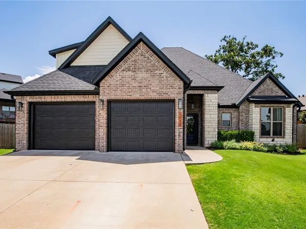 1015 Marbella Ct, Cave Springs, AR 72718