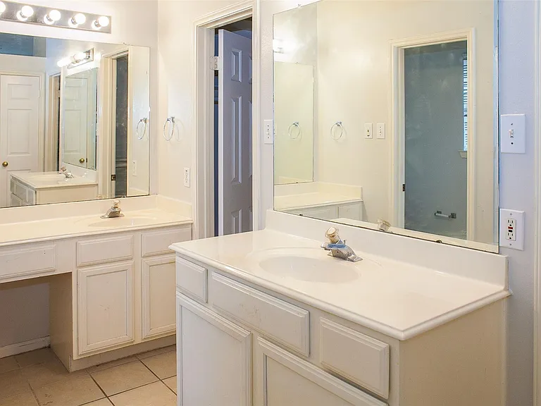 6223 Newbury Dr — Photo 19