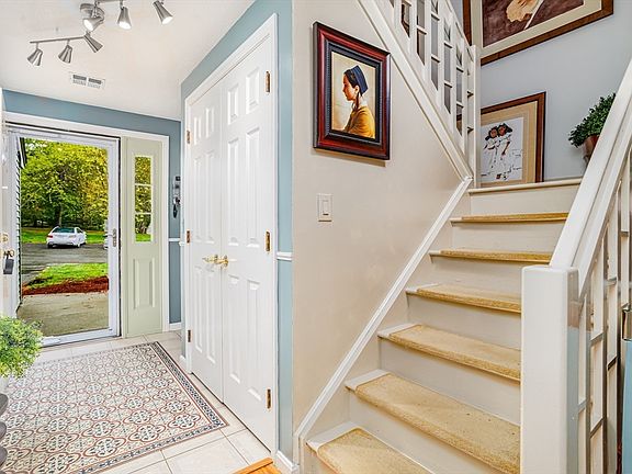 3rd image of 610 Ridgefield Cir #D