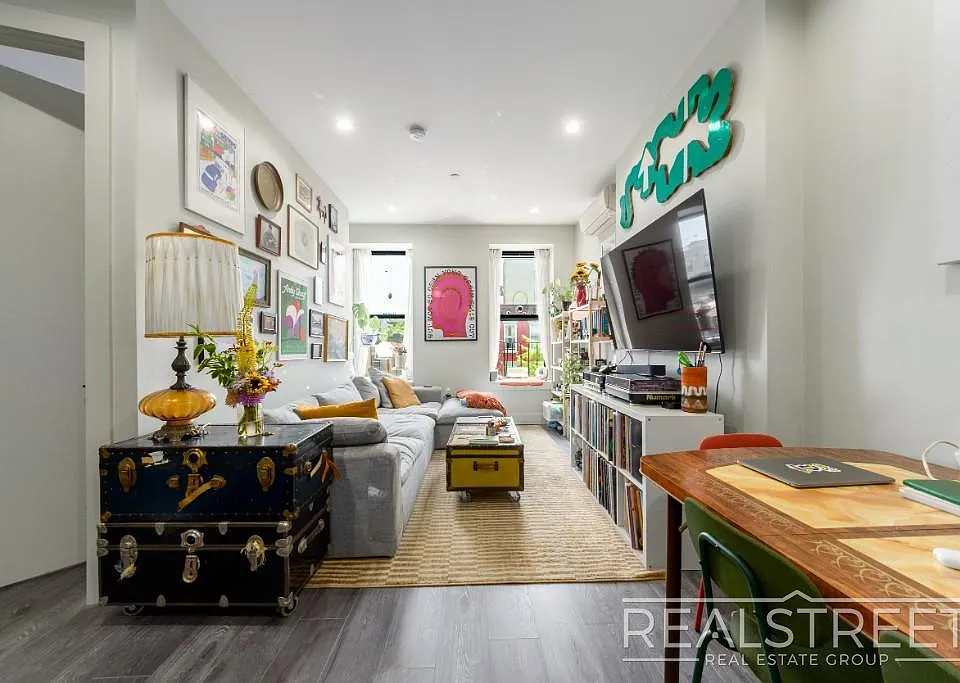 697 De Kalb Ave #3F