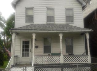 30 Metcalfe St, Staten Island, NY 10304
