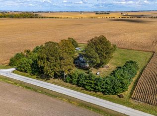 40 2200th Ave, Latham, IL 62543