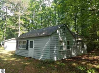 17210 Hoxeyville Rd, Wellston, MI 49689