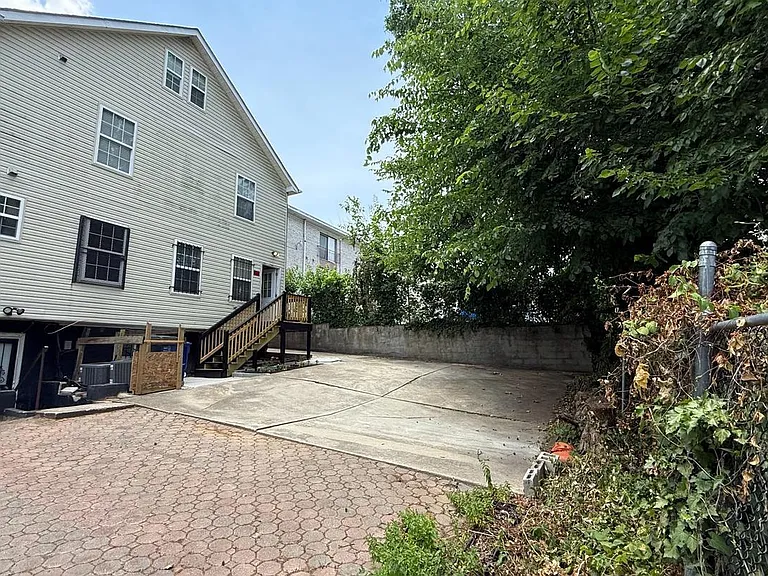 5212 Astor Pl SE — Photo 30