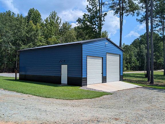 3rd image of 668 Goat Hill Rd