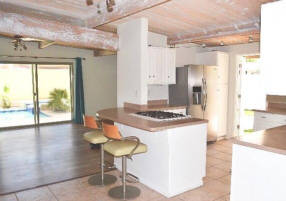 Open kitchen