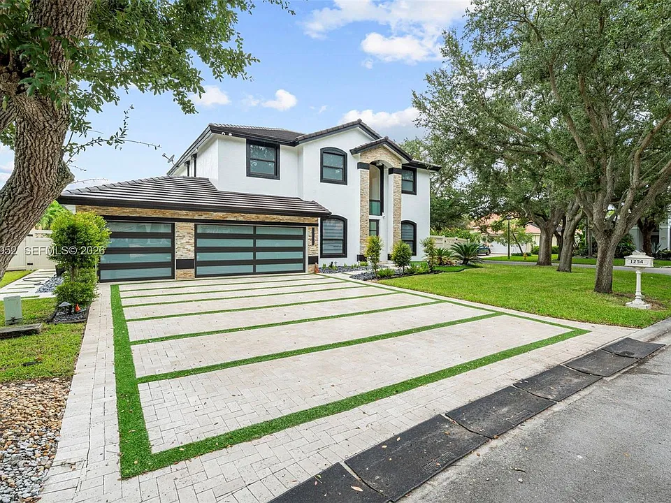 1254 NW 102nd Way