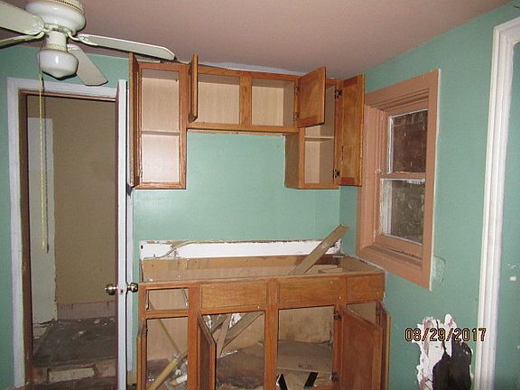 5th image of 4818 S Hermitage Ave