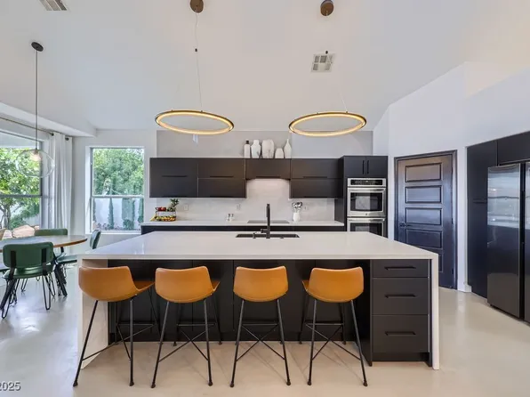 176 Tierra Bonita Ct, Henderson, NV 89074