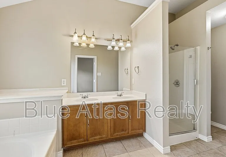 601 Steerman Ct — Photo 10
