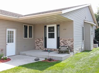 252 Christines Way, Random Lake, WI 53075