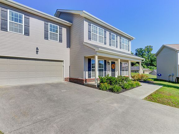 2nd image of 2801 Hopscotch Ln