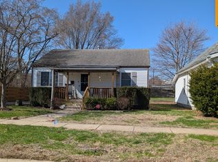 911 N Elm St, Champaign, IL