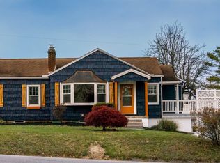 82 S Houcks Rd, Harrisburg, PA 17109