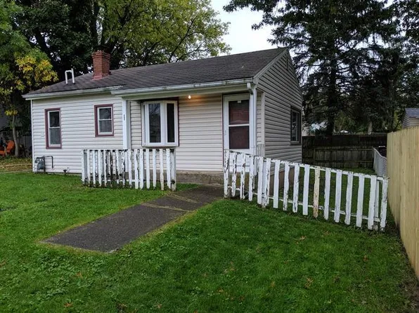 205 Botanic St, Mount Morris, IL 61054