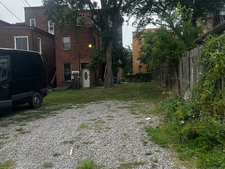 1313 Sheffield St #2 — Photo 10