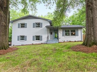 1015 Bobby Ln, Charlotte, NC 28211