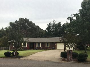 1734 Sutherland Dr, Forrest City, AR 72335