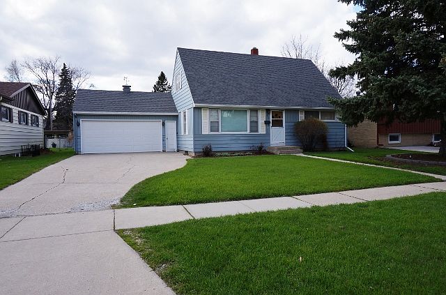 1st image of 420 Morrison St