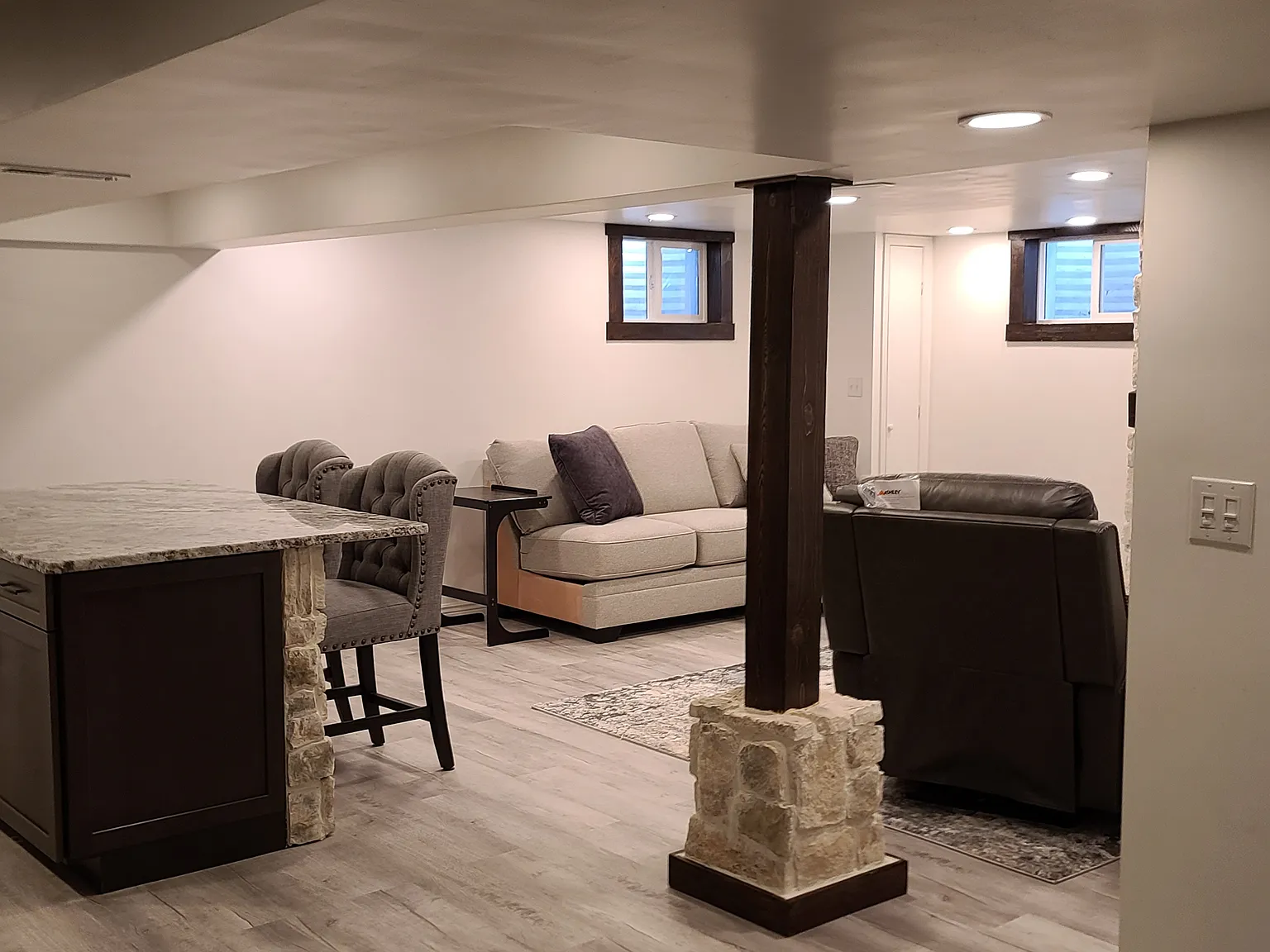5519 W Hinsdale Ave — Photo 2