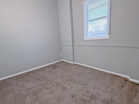 4th image of 1012 S 24th St APT 210