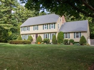 9 Oriole Rd, Medfield, MA 02052