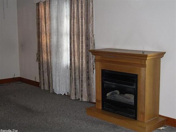 2nd image of 512 S 2nd St