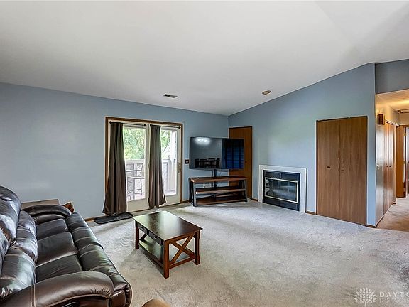 3rd image of 5257 Belle Isle Dr