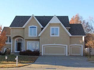 1324 Huntington Dr, Liberty, MO 64068